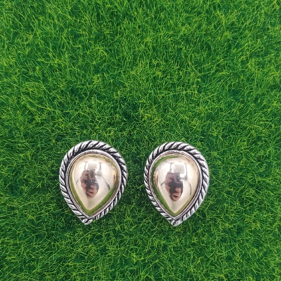 Premier Usa Clip On Earrings E1012 - Picture 1 of 3